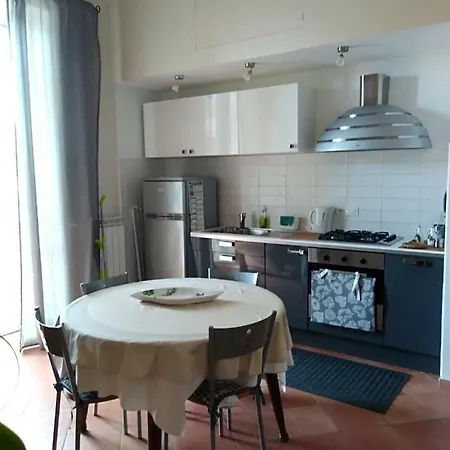 Fronte Al Porto Appartamento Salerno