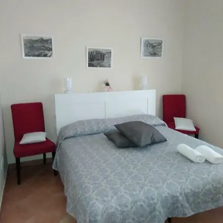Fronte Al Porto Salerno